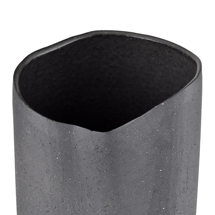 Ferraro Vase In Folded Black