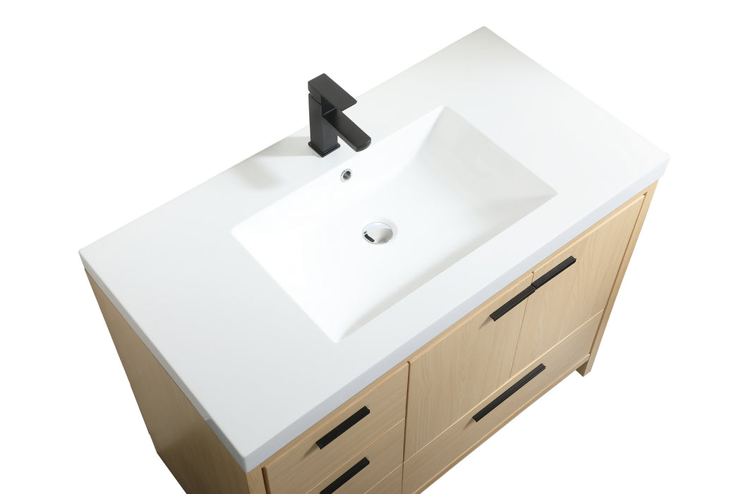 Bathroom Vanity Set from the Wyatt collection in Maple finish